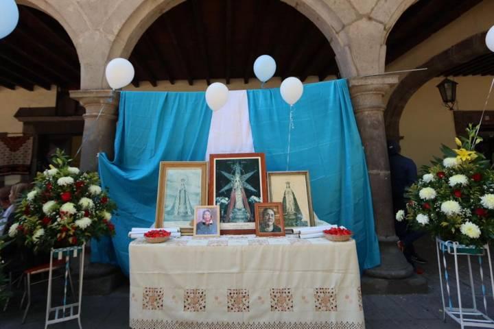 Continúa su recorrido la virgen de Ocotlán por las principales calles de la capital tlaxcalteca
