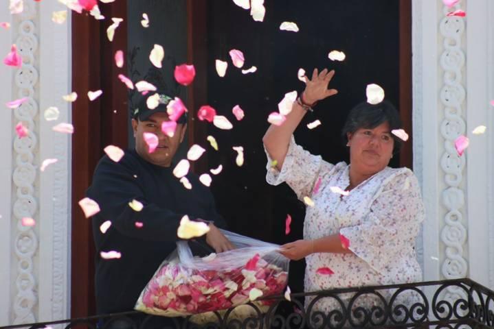 Continúa su recorrido la virgen de Ocotlán por las principales calles de la capital tlaxcalteca