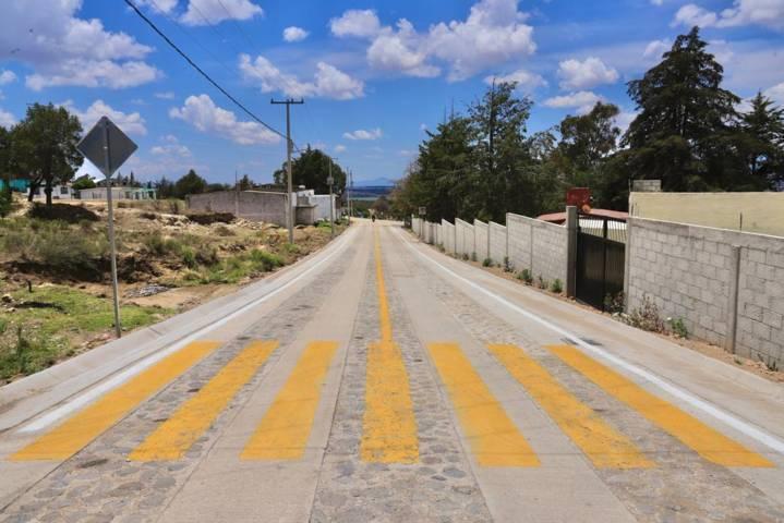 Inaugura Lorena Cuéllar obras de infraestructura vial en Atltzayanca y Xaltocan