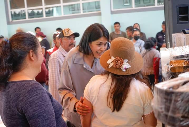 Campesinos son la base y fortaleza de nuestra sociedad