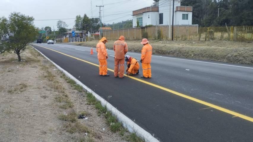 Inician marcado de líneas logarítmicas en la autopista Tlaxcala-Texmelucan en Panotla