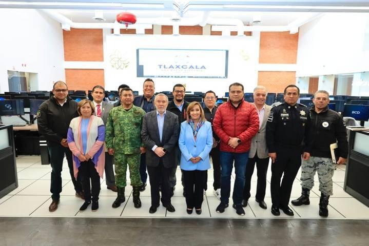 Recorre Gobernadora y autoridades de seguridad las instalaciones del C5I