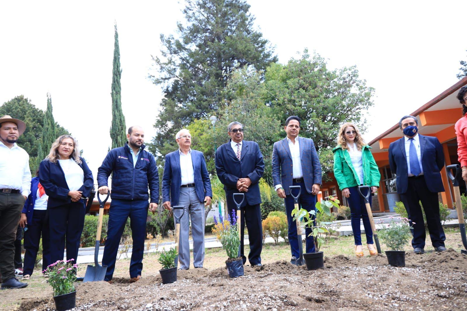 Presentan en Chiautempan proyecto "Escuelas Sustentables para el Bienestar"