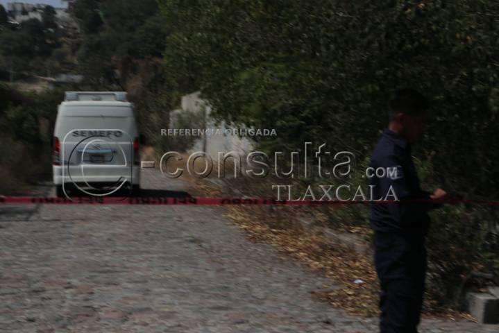 Ubican presuntos restos humanos embolsados en Panzacola, Papalotla 
