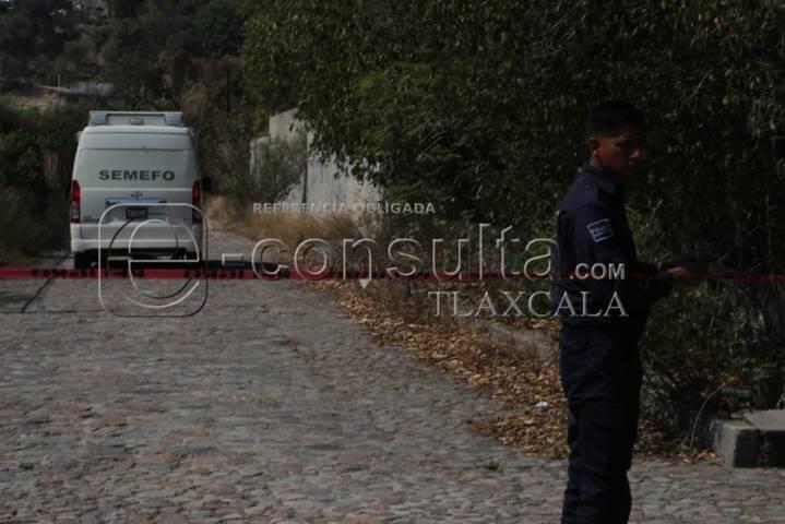 Ubican presuntos restos humanos embolsados en Panzacola, Papalotla 
