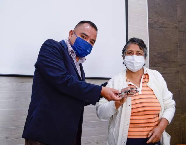 Gobierno municipal de Apetatitlán mantiene apoyos médicos a favor de la ciudadanía 