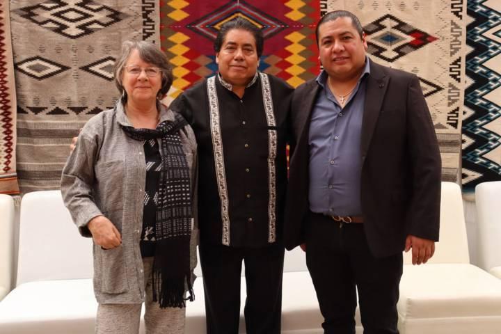 Realizan el Primer Encuentro Nacional de Grandes Maestros del Arte Popular Textil en la Feria de Contla