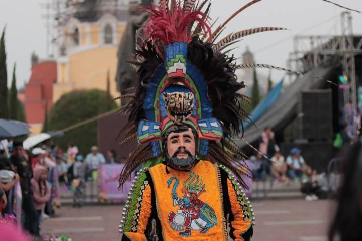 Carnavaleros de corazón festeja tercer aniversario en la plaza Juárez 