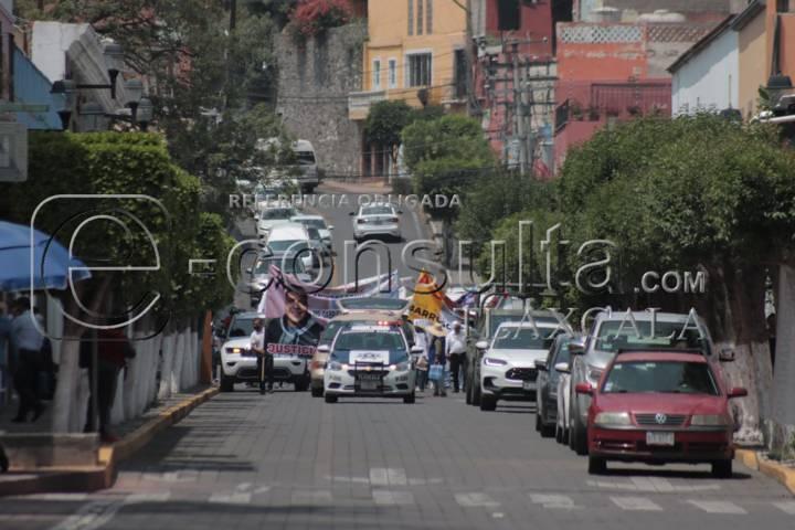 Se manifiestan pobladores de Xicohtzinco por aniversario luctuoso de Rodríguez Mena