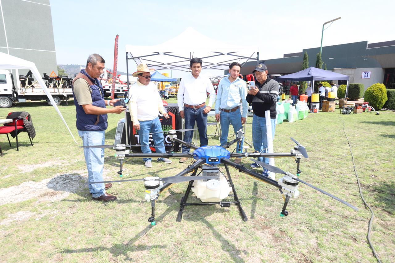 Inaugura Gobierno del Estado primera feria regional de la gente del campo