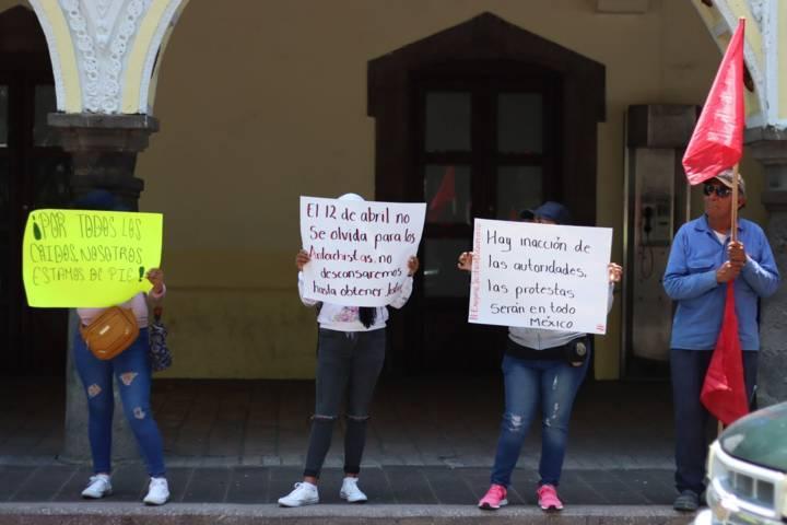 Se manifiestan grupos antorchistas en la capital 