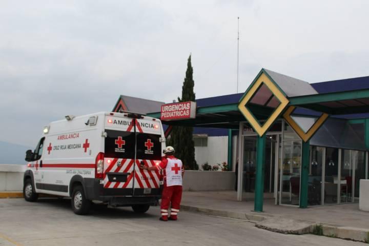 Implementa sector salud de Tlaxcala protocolo de atención a lesionados por volcadura de minibús en autopista Tlaxcala-Puebla