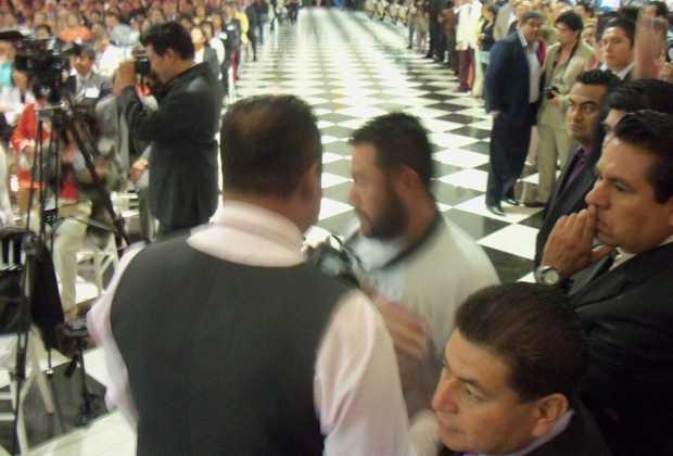 Se suma el SNTE en agresiones contra reporteros