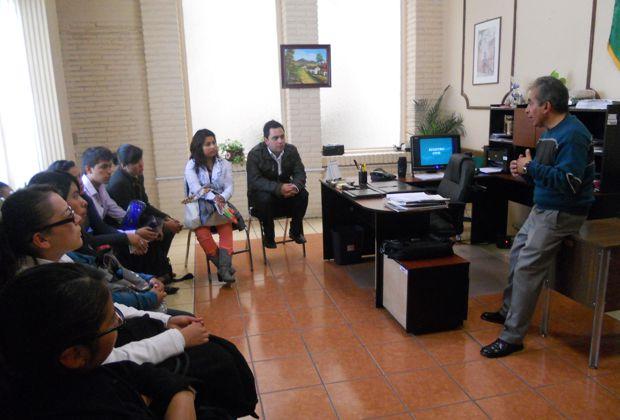 Adquieren día a día una visión profesional; alumnos de Derecho y Corporativo Empresarial de la UMT