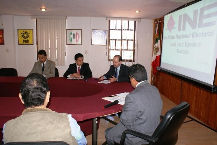 Toman protesta integrantes del INE Tlaxcala