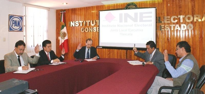 Toman protesta integrantes del INE Tlaxcala