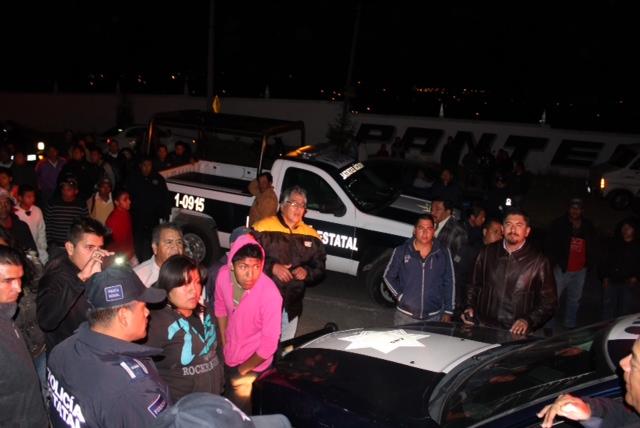 CES rescató a policía retenido en Santa Cruz Tlaxcala