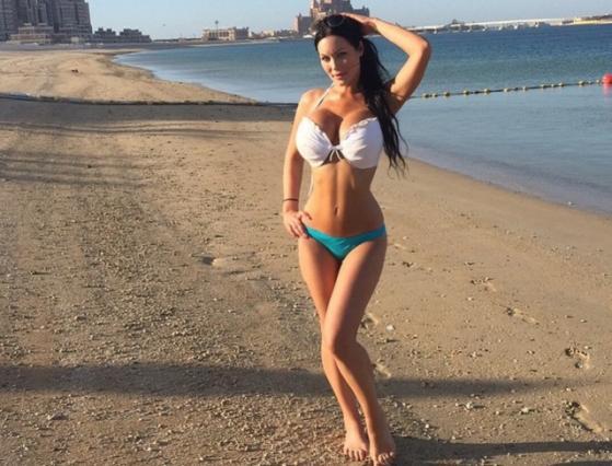 Comparan a la sexy Veronika Black con Angelina Jolie