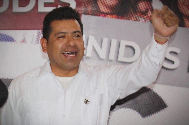 No hay línea para nadie en Morena, vamos adonde nos inviten: Carlos Agusto 