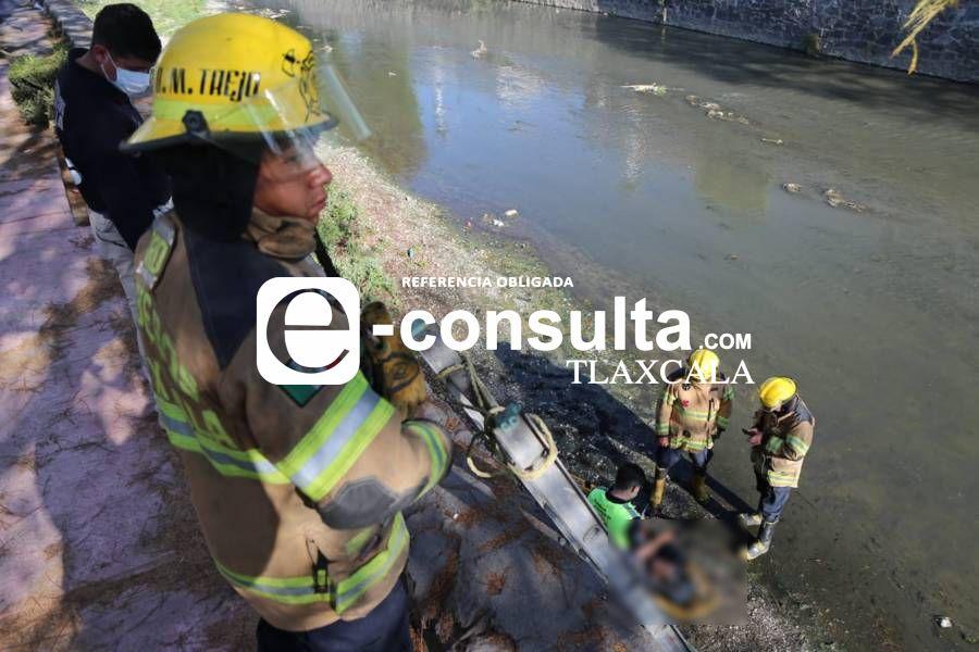 Muere hombre al caer al río Zahuapan en la zona de Artesanías 