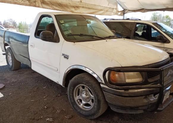 A disposición de la PGJE camioneta con reporte robo vigente