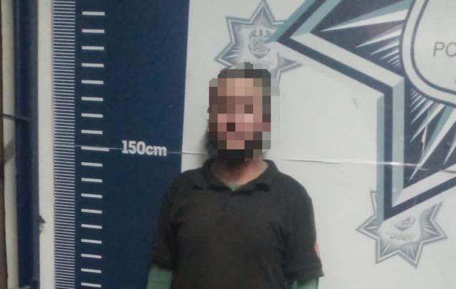 Policía de Apizaco recupera motocicleta robada y asegura a una persona