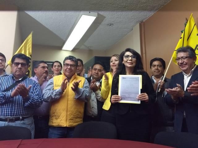 Protocoliza Alejandra Ramírez Ortiz candidatura ante junta Distrial 02 del INE