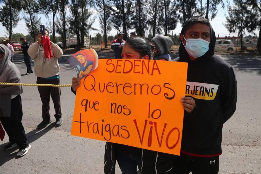 Se manifiestan familiares de militar desaparecido en Tamaulipas 