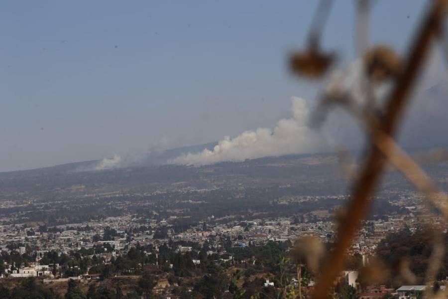 Se registra un gran incendio en las faldas de La Malinche 