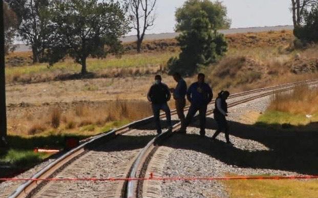 Hallan el cadáver con los ojos vendados y debajo de un puente de Tocatlán