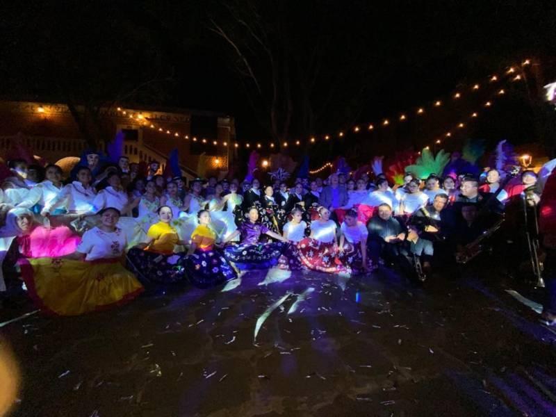 Triunfa el Carnaval de Chiautempan en su gira por Puebla