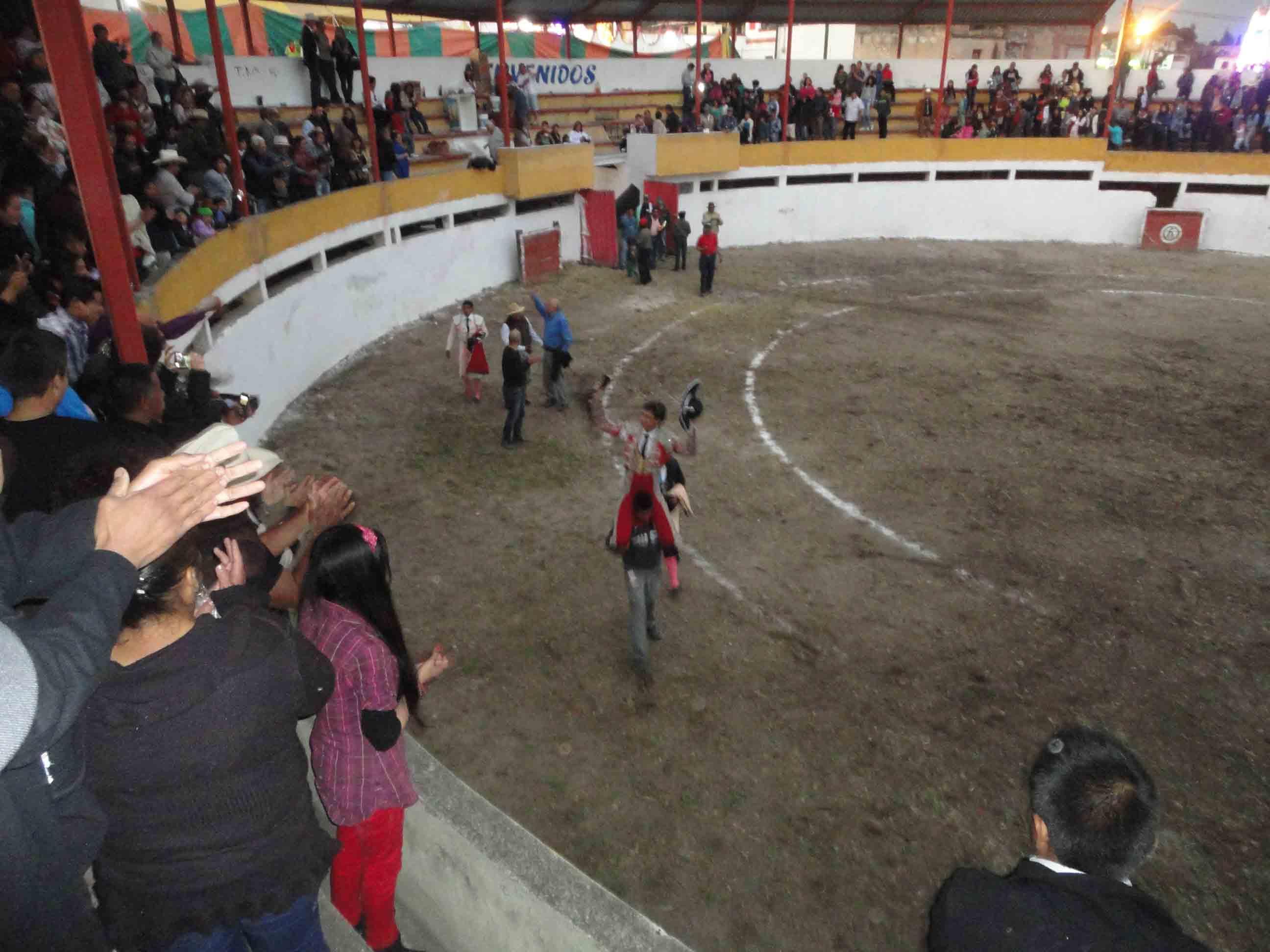 Celebran feria de Ahuashuatepec en Tzompantepec