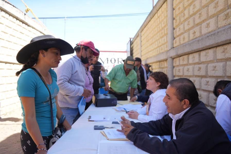 Con éxito lleva Leticia Martínez Jornada de Trámites Agrarios a Atltzayanca 