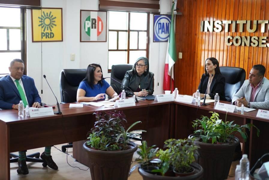 Asiste Alejandra Ramírez Ortiz a la reunión de la agenda de atención a niñas, niños y adolescentes de Tlaxcala