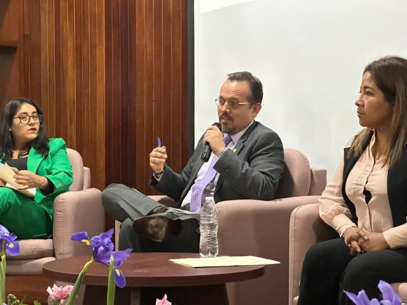 Ofrece Manuel Cambrón ponencia durante el quinto Taller Nacional de Participación Ciudadana