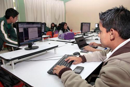 Signa SEPE convenio para fortalcer la enseñanza del inglés en escuelas públicas
