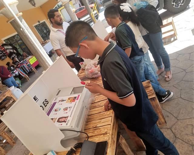 Con boleta electrónica, INE Tlaxcala colaboró en elección de “Presidente/a municipal por un día”