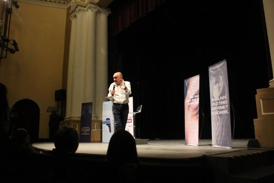 ¨Heridas invisibles¨  conferencia de prevención del suicidio 