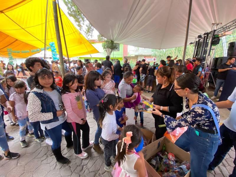 Gabriela Brito inaugura la feria del barrio de Tlacomulco