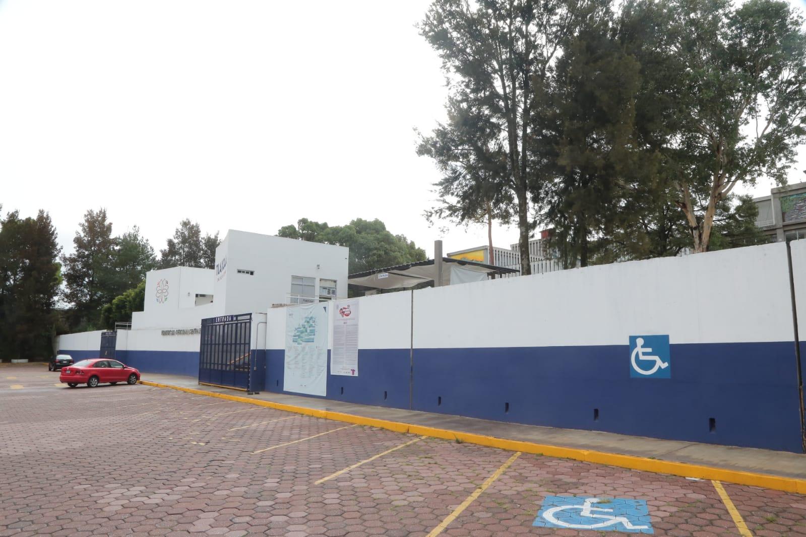 Protestan maestros en la SEPE-USET 