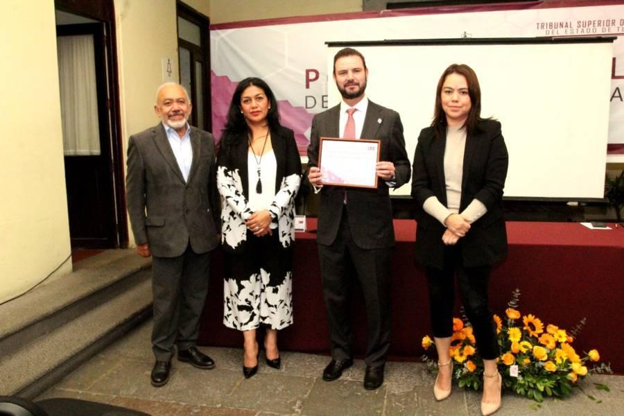 Concluyen Diplomado en Materia Laboral con conferencia magistral, en el Poder Judicial 