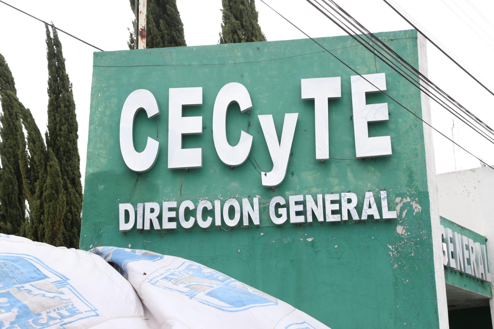 Paran labores trabajadores de CECyTE-Emsad 
