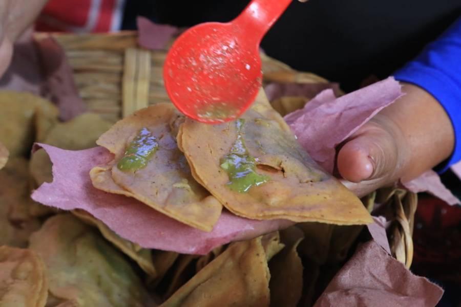 Obsequian 30 mil tacos de canasta y 7 mil molotes en la Feria Tlaxcala 2022