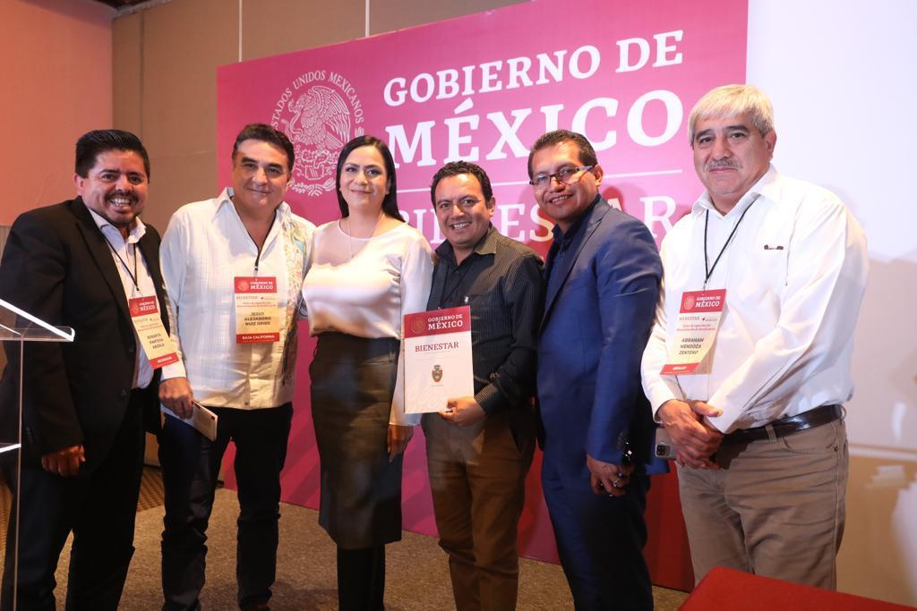 Destacada participación de Carlos Luna en  Bancarización de Programas Sociales