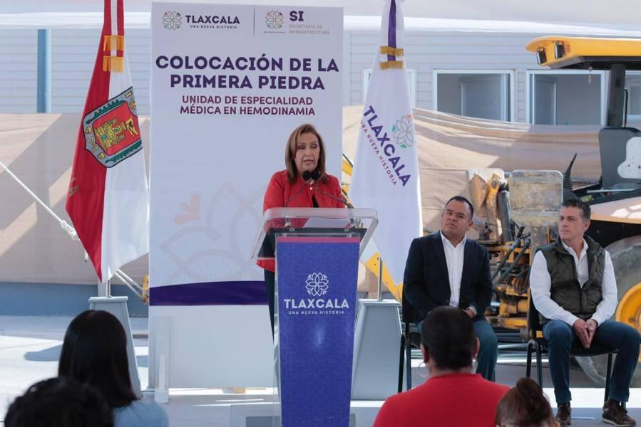 Colocación de la primera piedra de la Unidad de Especialidad Médica en Hemodinamia 