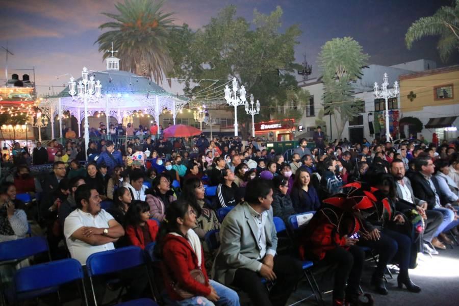 Corona Presidente Municipal a Reina del Carnaval Chiautempan 2023