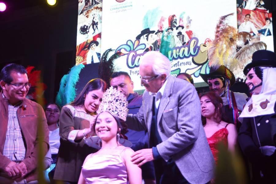 Corona Presidente Municipal a Reina del Carnaval Chiautempan 2023