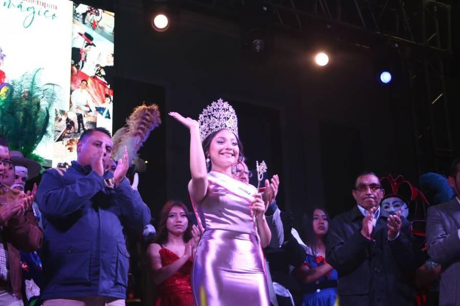 Corona Presidente Municipal a Reina del Carnaval Chiautempan 2023