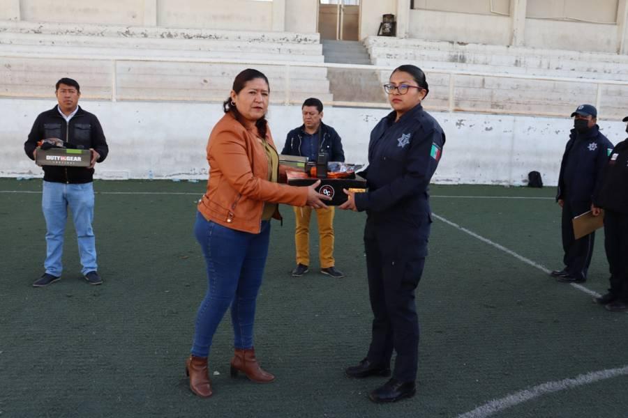 Fortalece Gobierno Municipal, la Seguridad de Contla con equipamiento táctico a policías