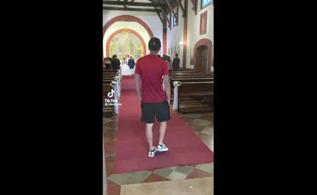 Pareja de novios viven bochornoso momento tras ser interrumpida su boda por su amigo